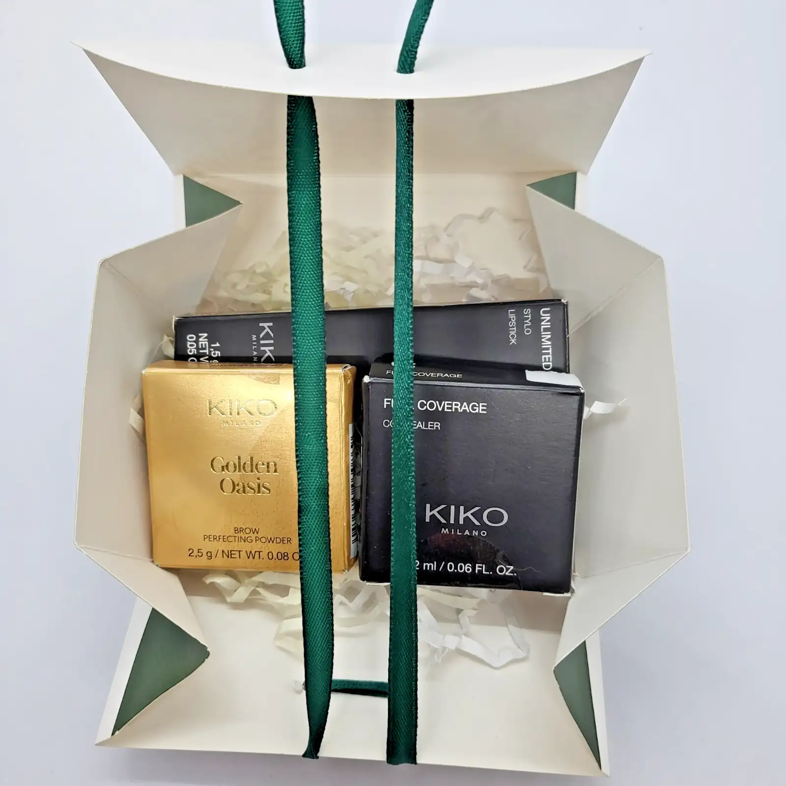 Подаръчен комплект гримове KIKO Milano - Червило Unlimited Stylo, Коректор, Пудра за вежди - Image 2