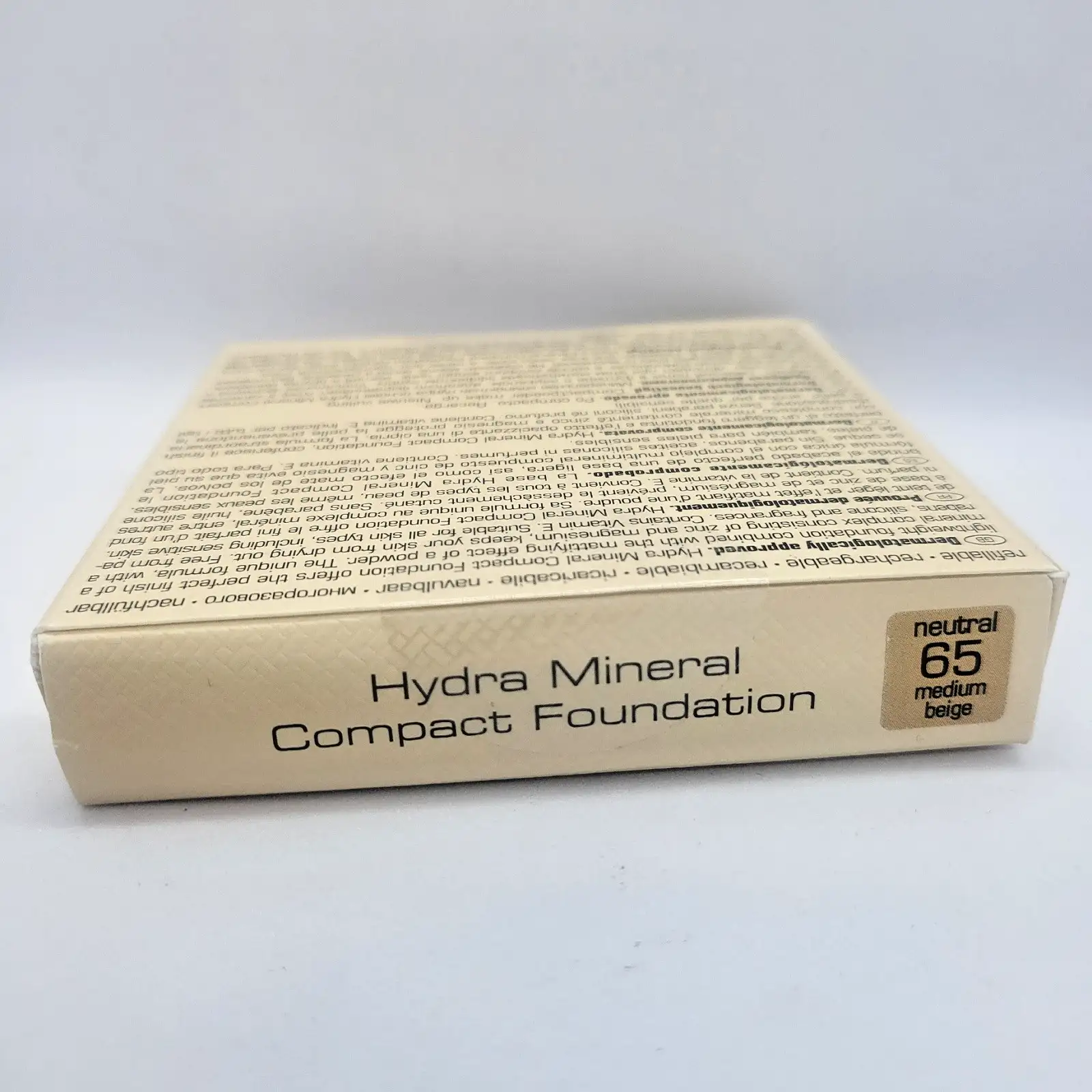 Artdeco Hydra Mineral Компактен минерален фон дьо тен 65 Neutral Medium Beige Пудра - Image 5