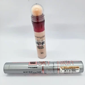 Maybelline комплект гримове: Sky High Space Diamond спирала и Eraser коректор 95